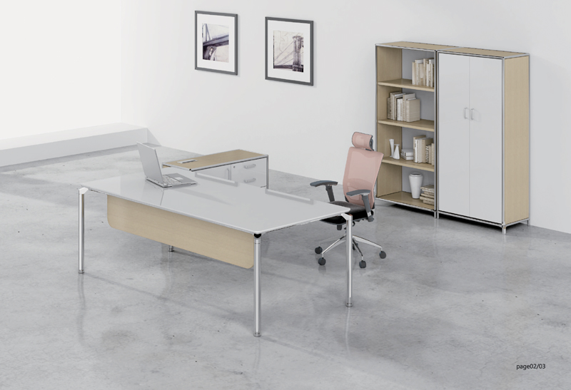 �ִ�ʵľ�칫̨